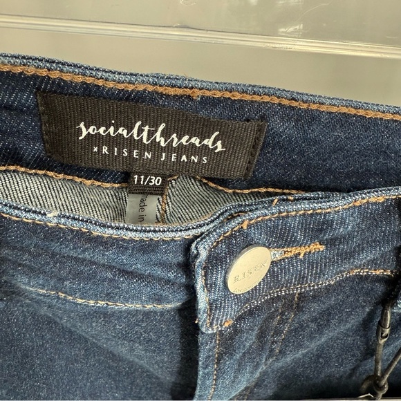 Social Threads X Risen Jeans High Rise Flare NWT Size 11/30 Raw Hem Women’s - Picture 5 of 10